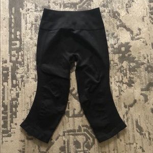 Lululemon In The Flow Crop Leggings